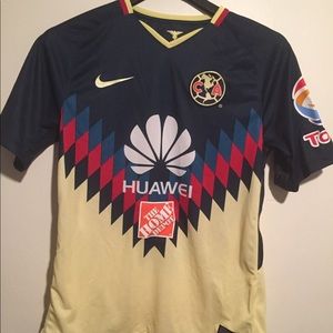Nike soccer tee